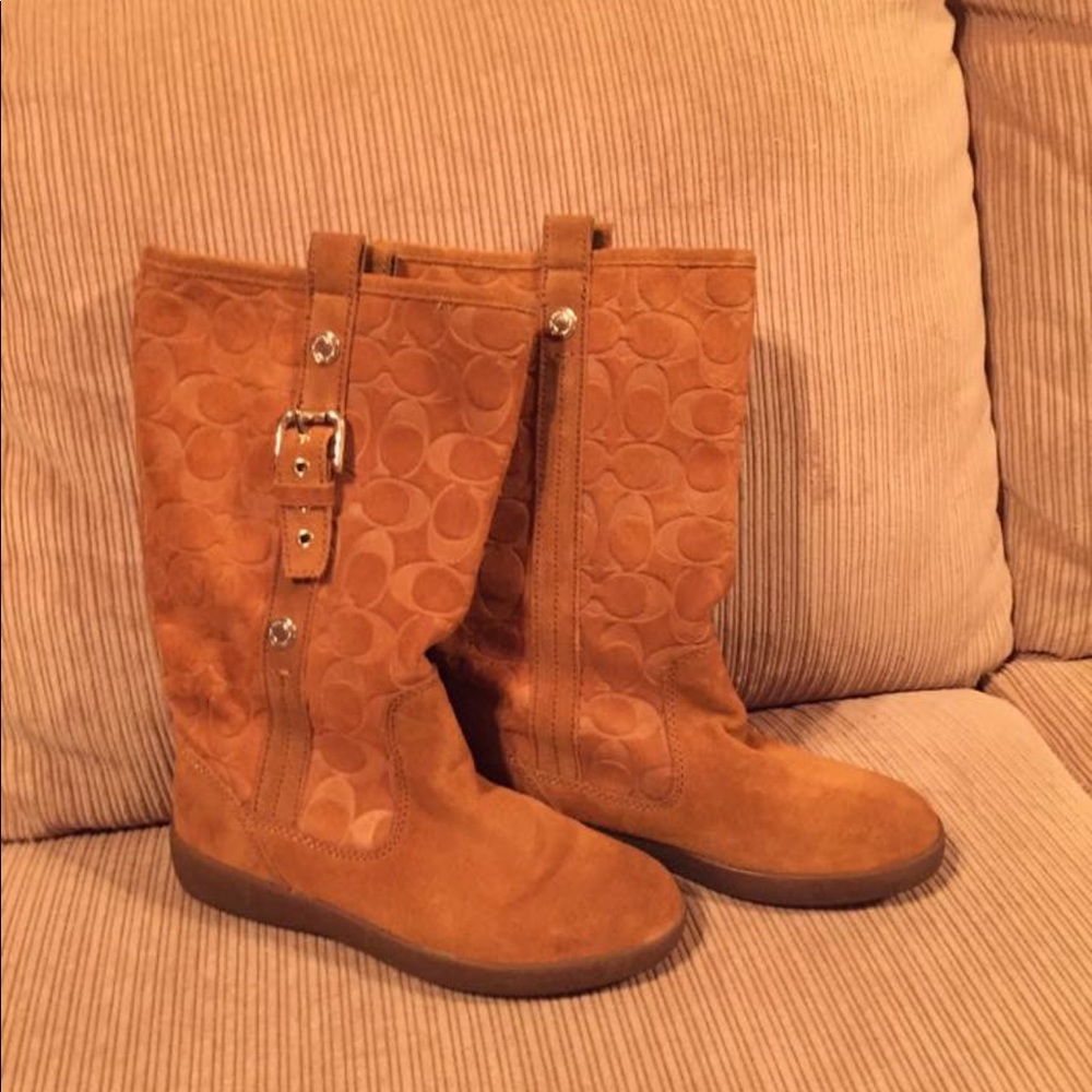 Coach lined boots